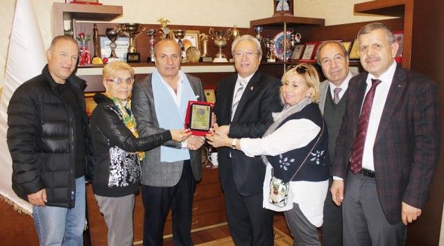 2015 YILININ EN BAŞARILI BELEDİYE BAŞKANINI SEÇTİK